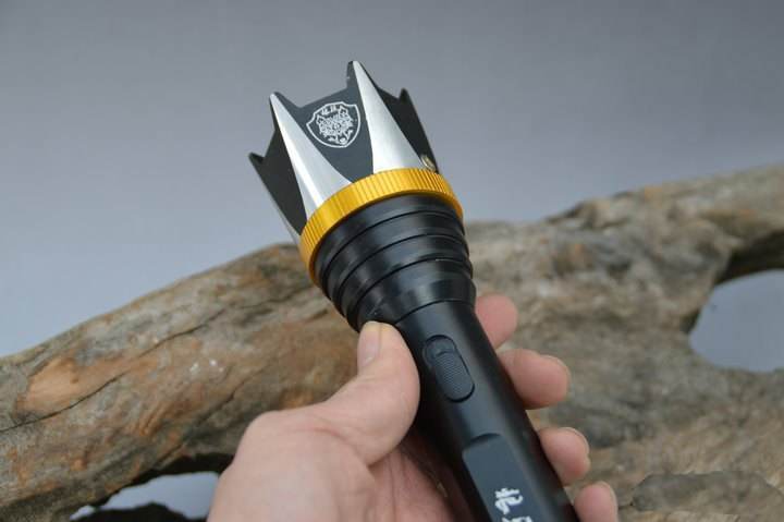 高壓電擊棒哪里能買到 電擊棍能電死人嗎