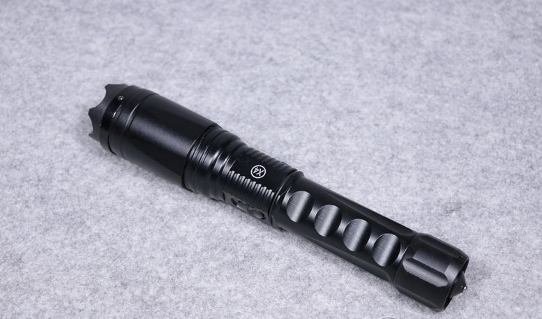 如何防御電擊棍？怎么防止被電擊棍誤傷？